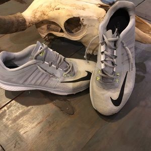 Nike sz 13 grey & Black Running shoes